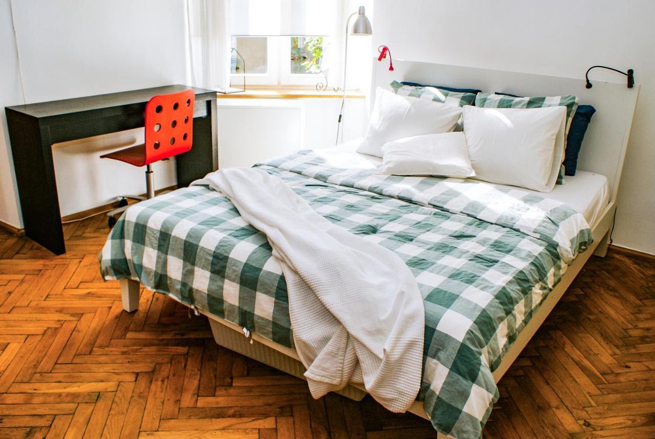 Large And Cozy Apartment 60 M2, Cracow Old Town Krakow Ngoại thất bức ảnh