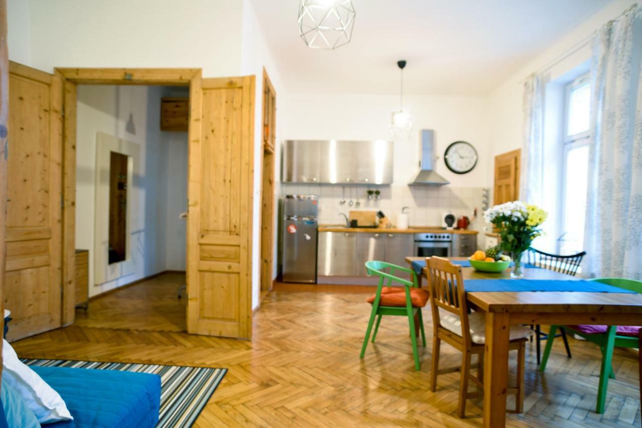 Large And Cozy Apartment 60 M2, Cracow Old Town Krakow Ngoại thất bức ảnh